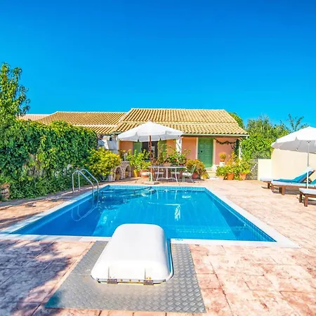 Maistro By Agios Stefanos Kassiopi